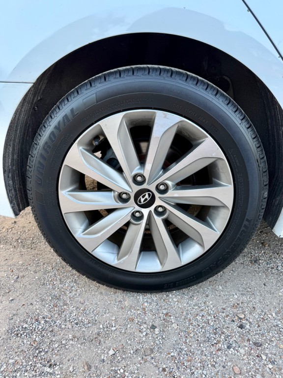 2017 Hyundai Sonata Image 11