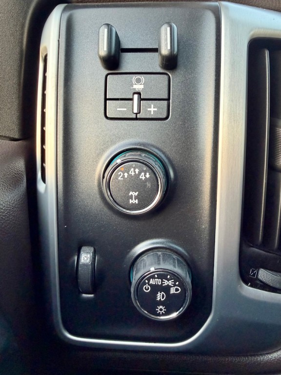 2017 GMC Sierra Image 11