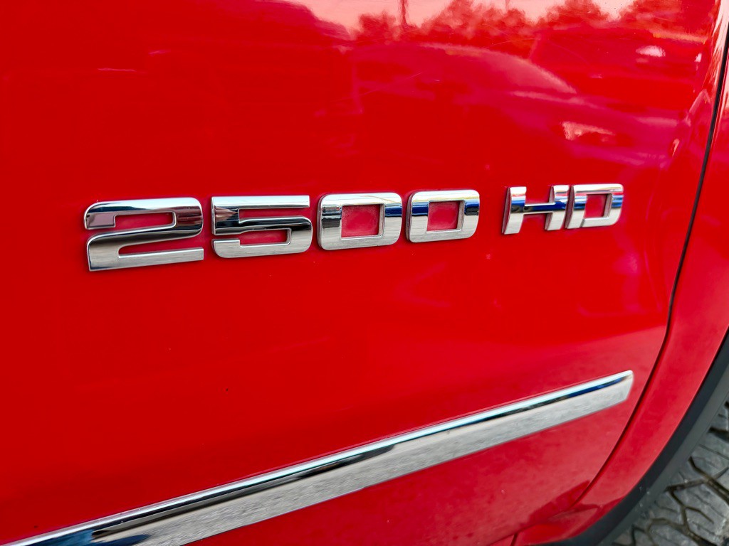 2017 GMC Sierra Image 17
