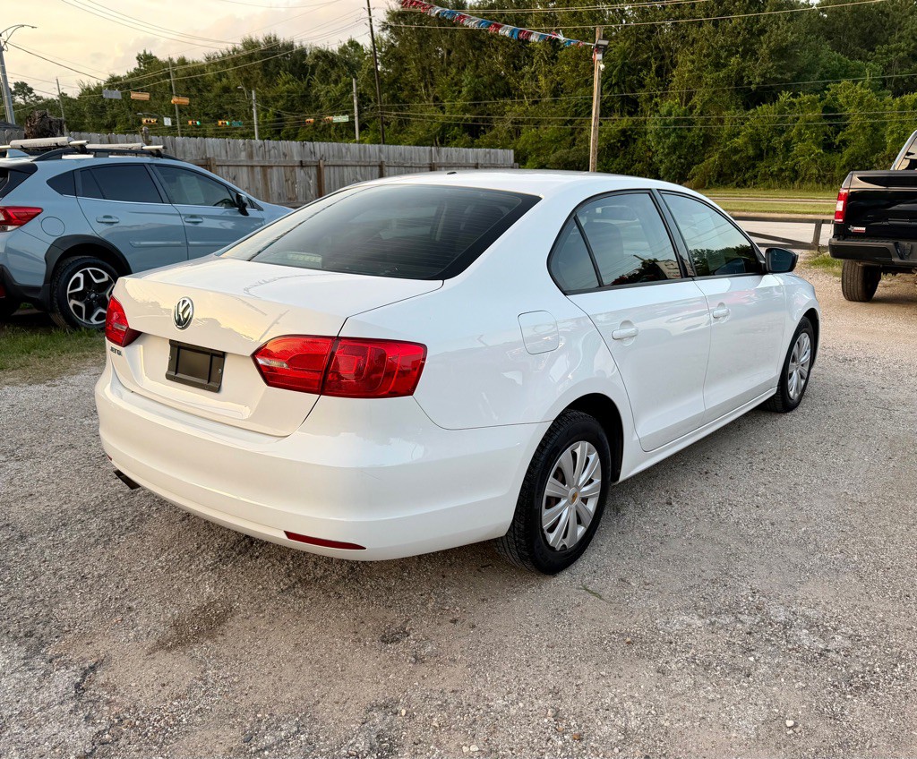 2013 Volkswagen Jetta Image 4