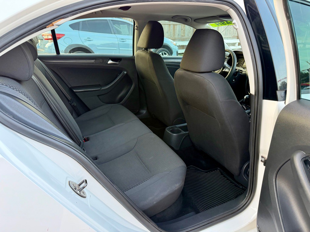 2013 Volkswagen Jetta Image 6