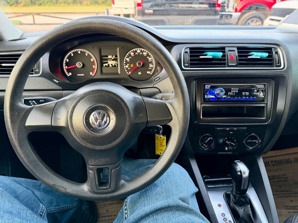 2013 Volkswagen Jetta Image 7