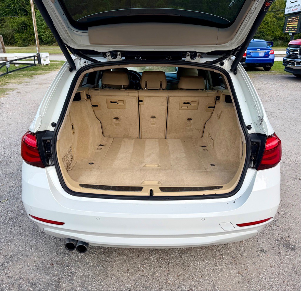 2015 BMW 3 Series Image 10