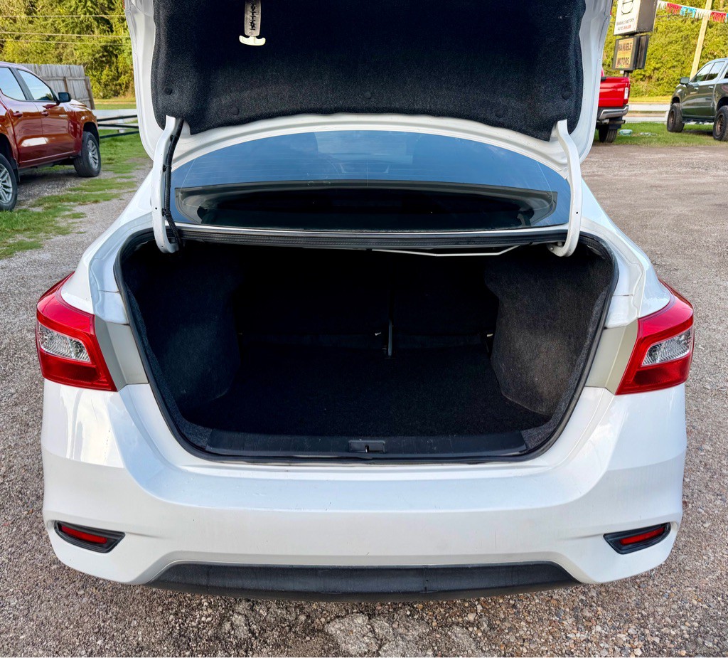 2019 Nissan Sentra Image 10