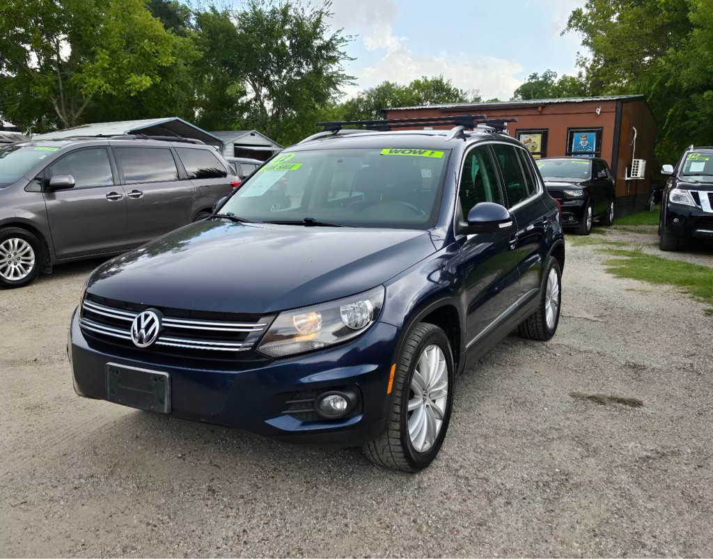 2012 Volkswagen Tiguan Image 2