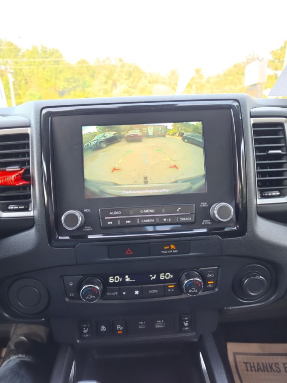 2022 Nissan Frontier Image 10