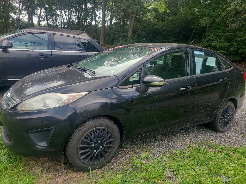 2013 Ford Fiesta Image 5