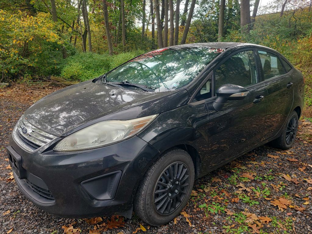 2013 Ford Fiesta Image 5