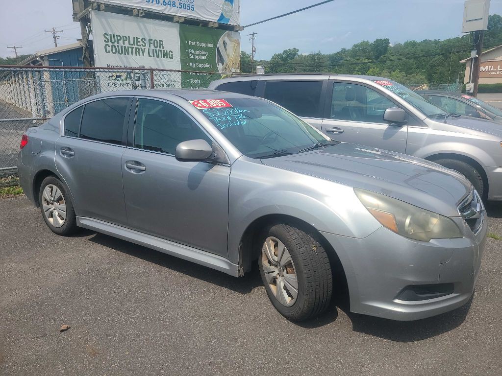 2011 Subaru Legacy Image 3