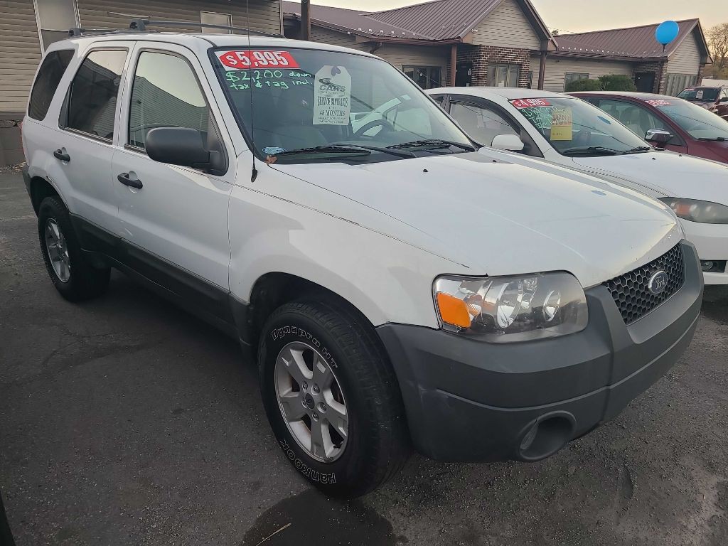 2005 Ford Escape Image 3