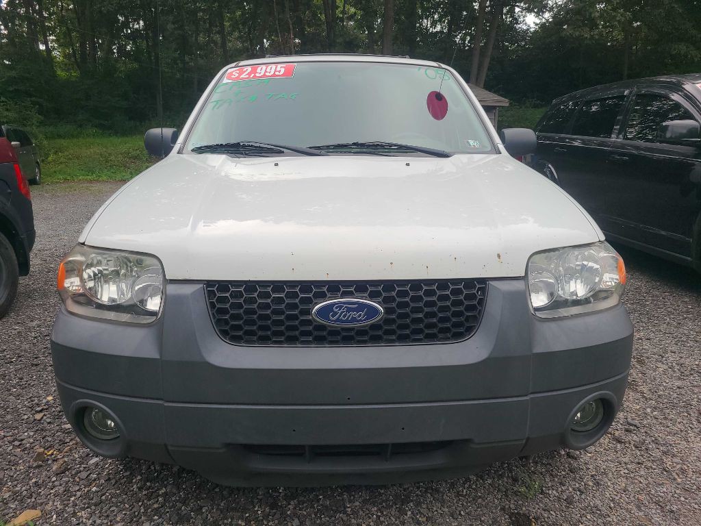 2005 Ford Escape Image 1