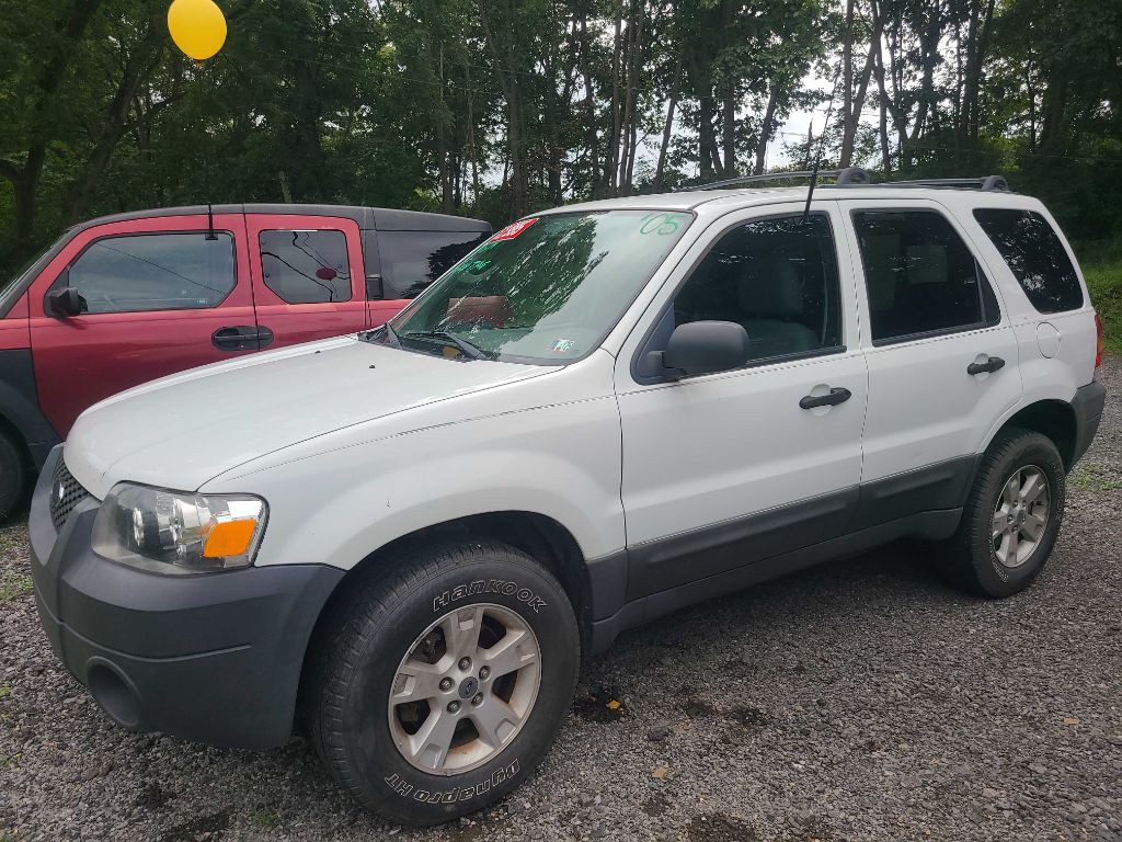 2005 Ford Escape Image 4
