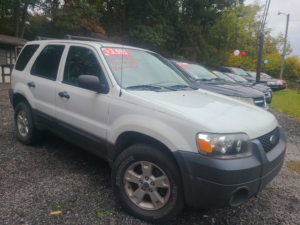2005 Ford Escape Image 3