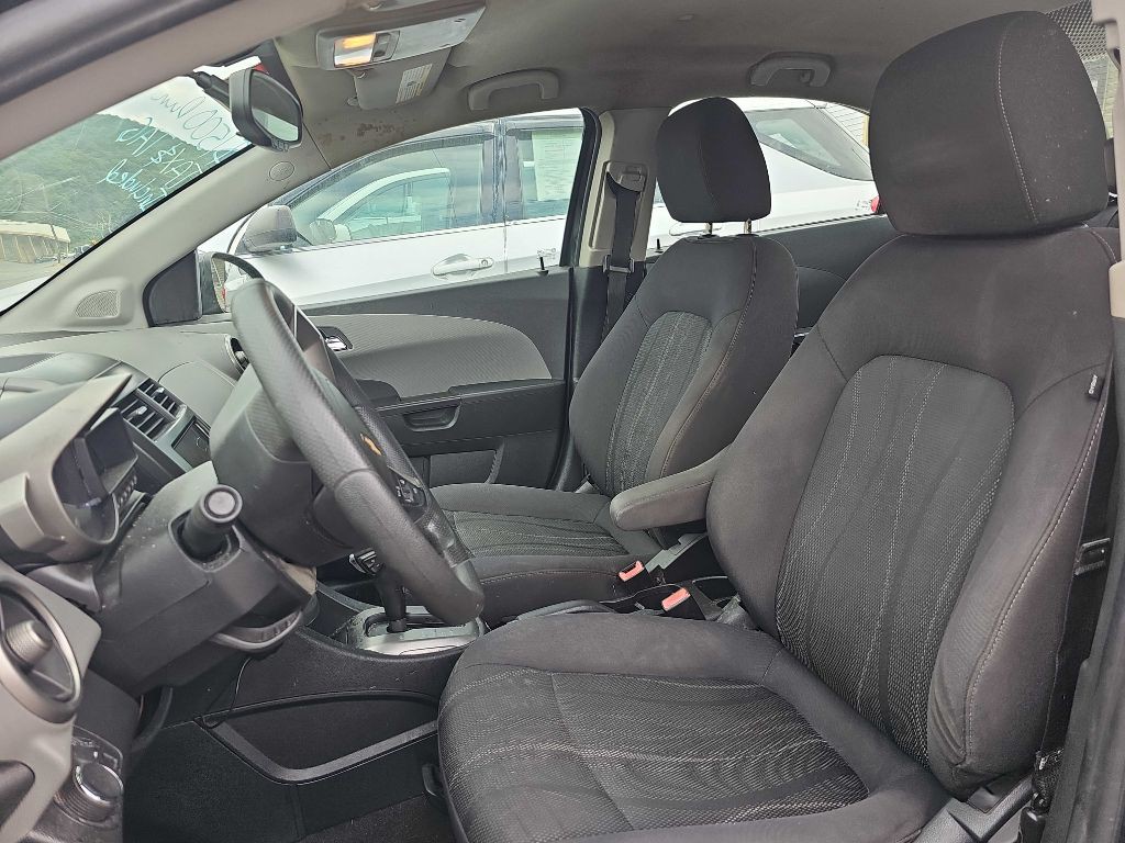 2014 Chevrolet Sonic Image 6