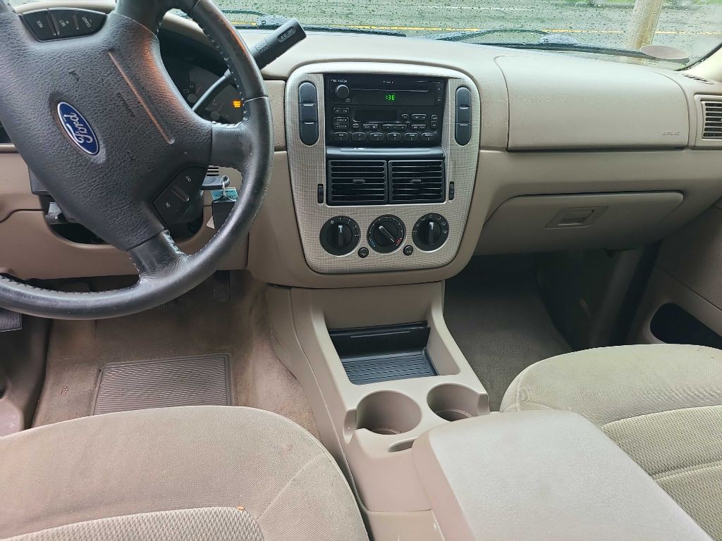 2003 Ford Explorer Image 7