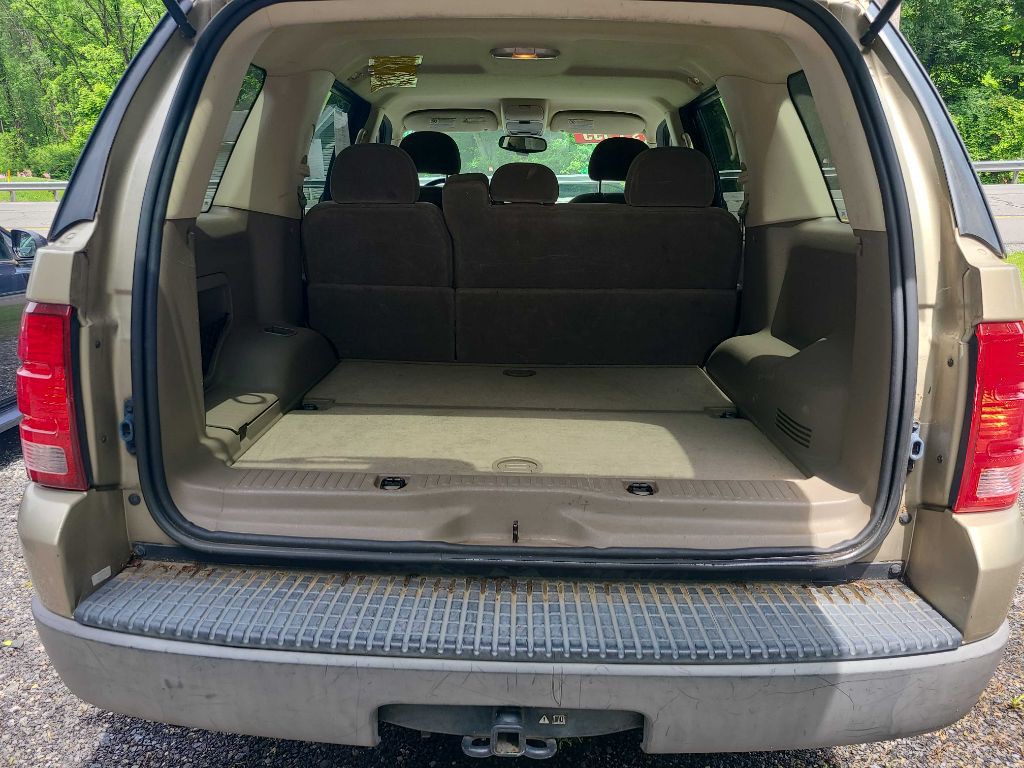 2003 Ford Explorer Image 9