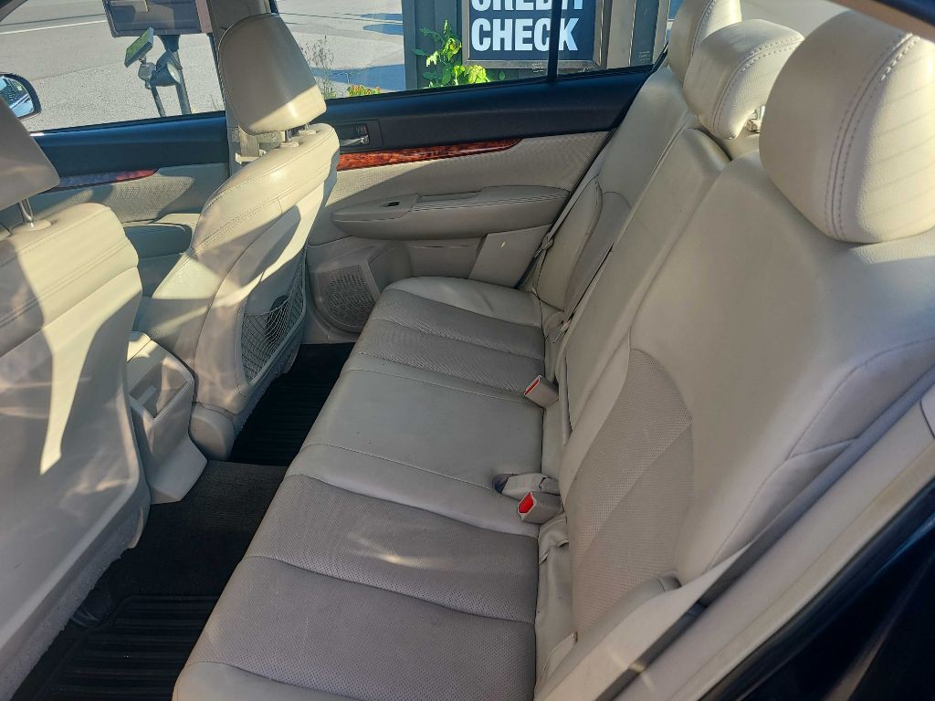 2012 Subaru Legacy Image 8