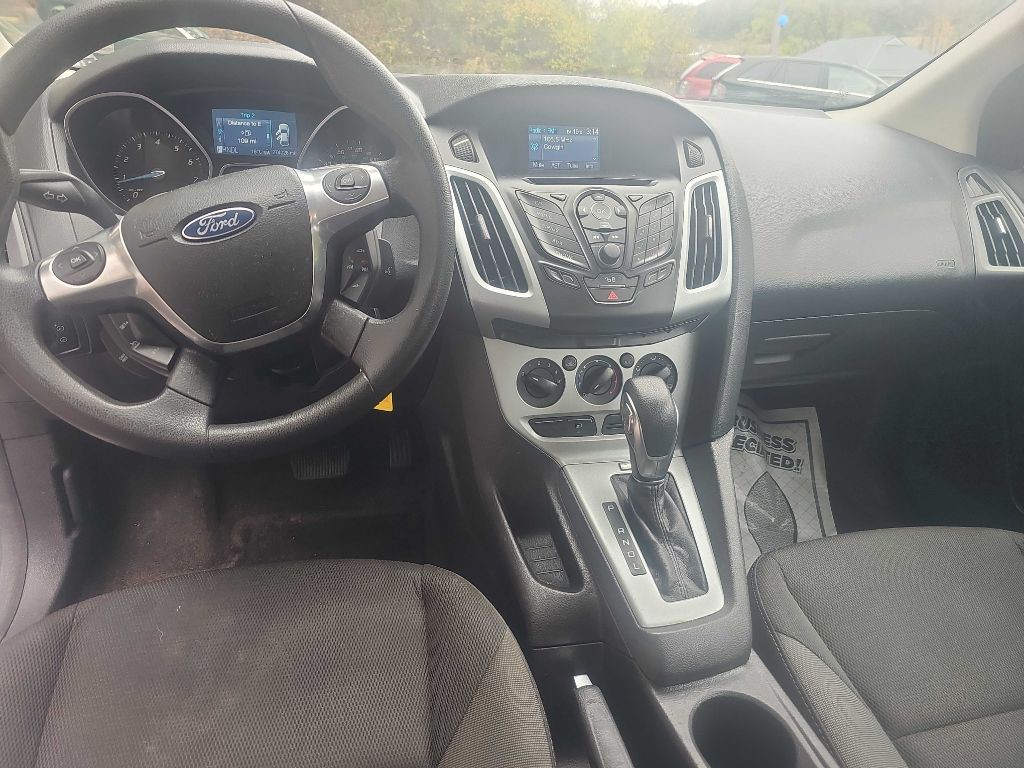 2012 Ford Focus Image 6