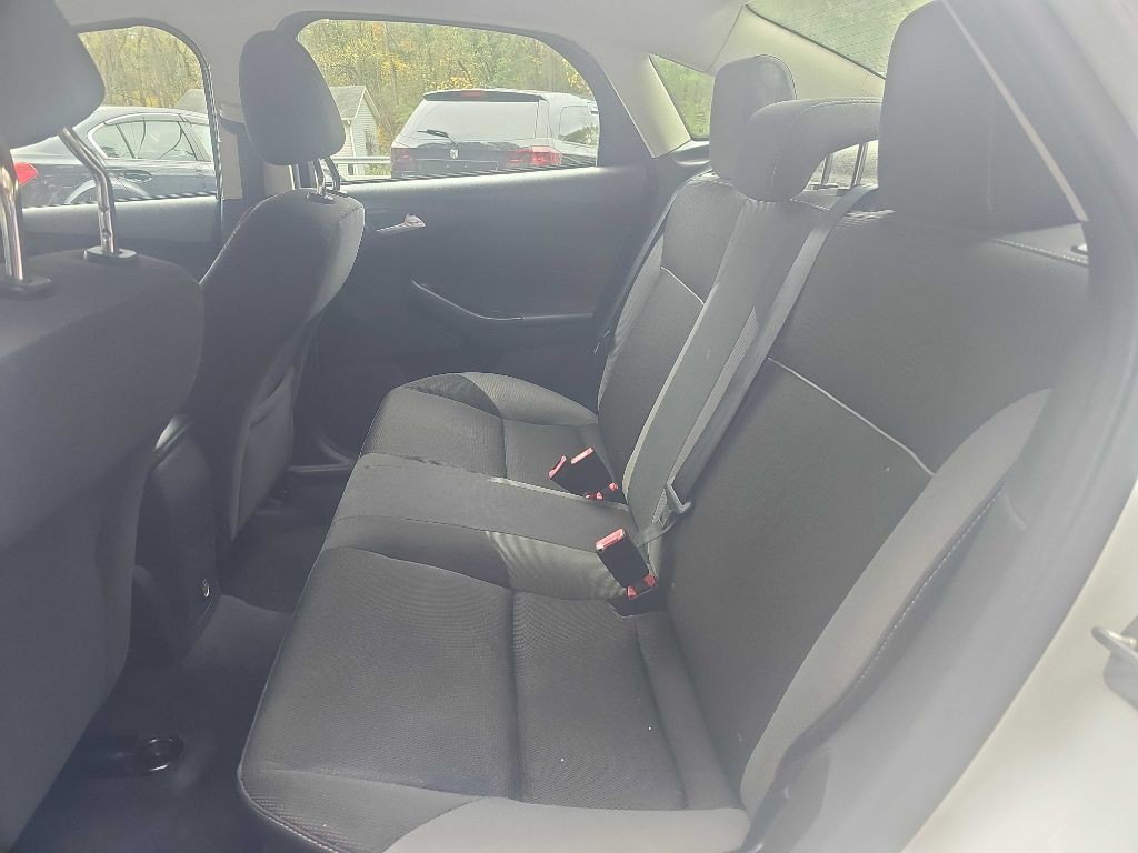 2012 Ford Focus Image 7