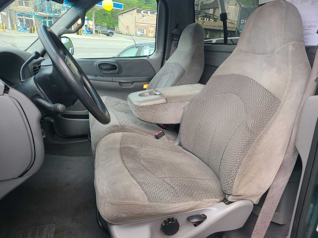 1999 Ford F-150 Image 2