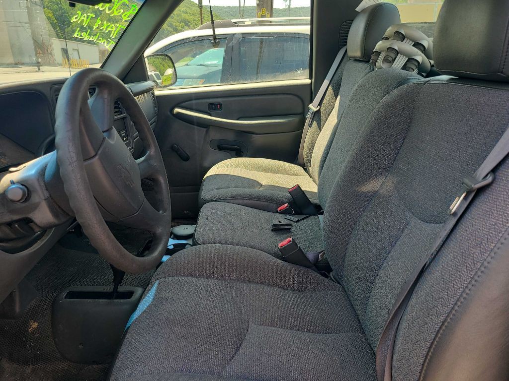 2003 Chevrolet Silverado 1500 Image 5