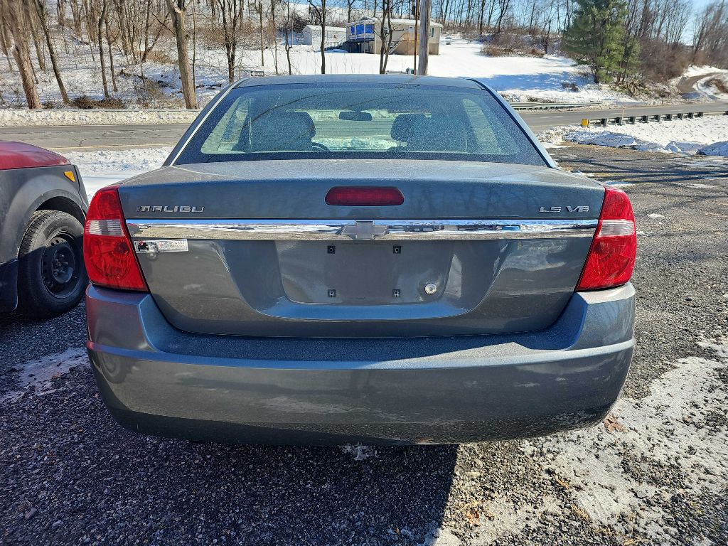 2004 Chevrolet Malibu Image 9