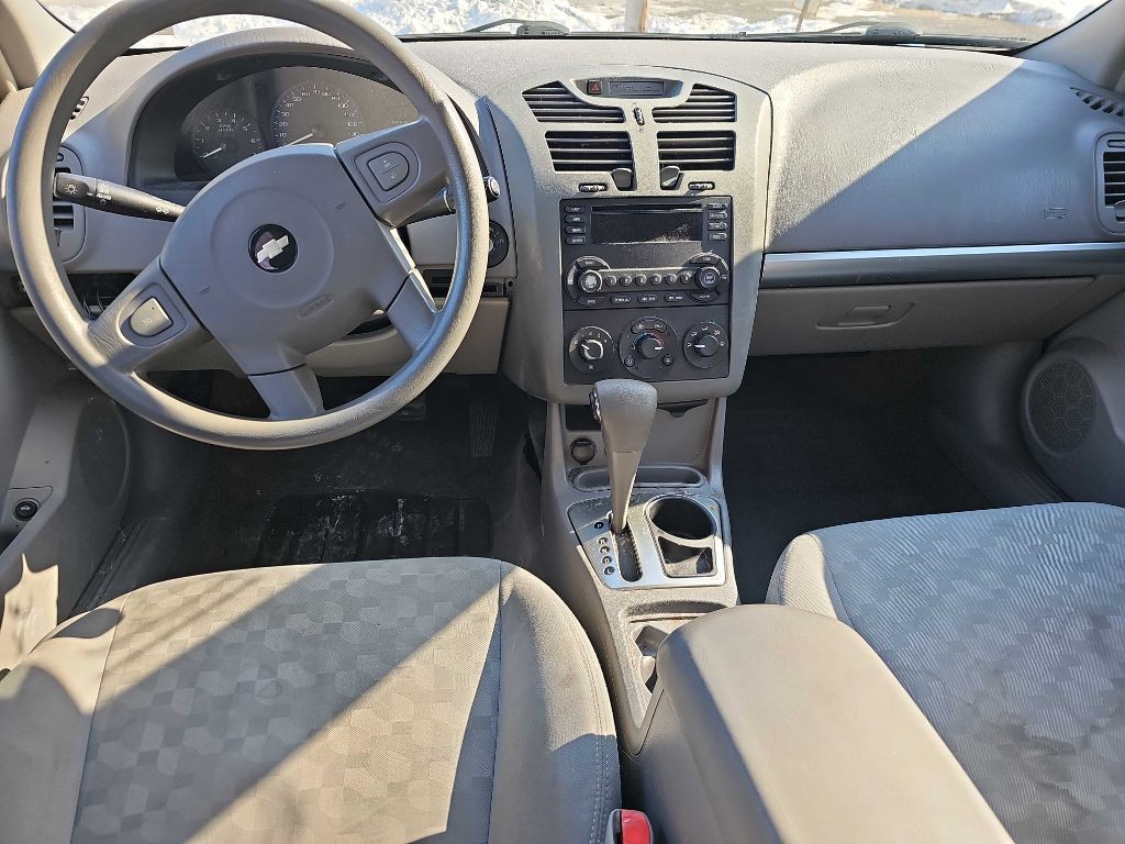 2004 Chevrolet Malibu Image 5