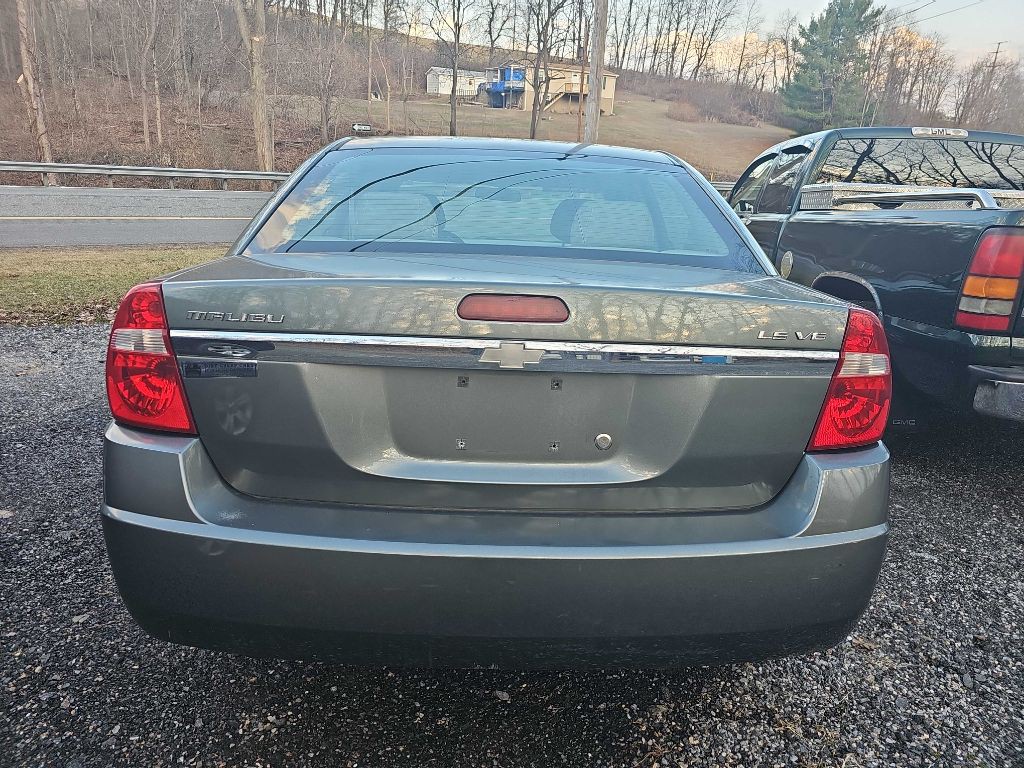 2004 Chevrolet Malibu Image 9