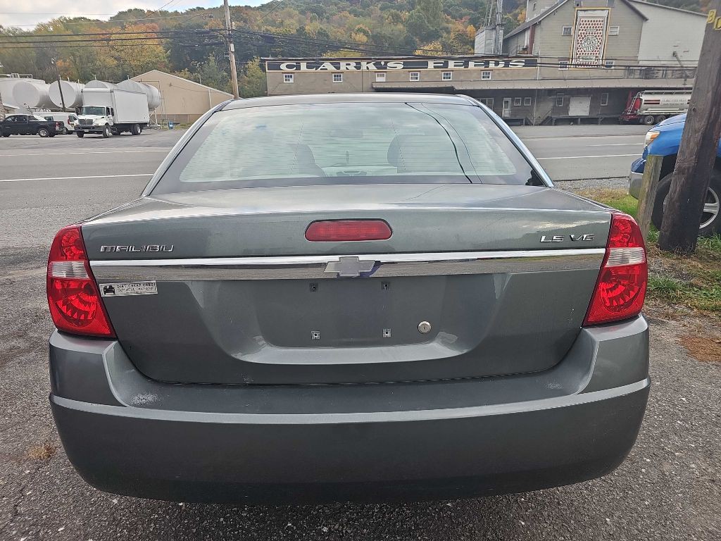 2004 Chevrolet Malibu Image 17