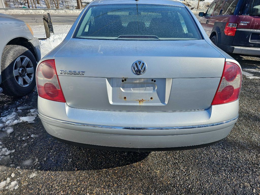 2003 Volkswagen Passat Image 9