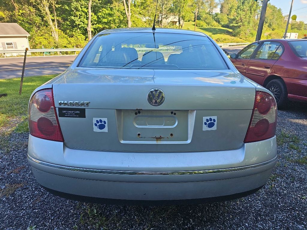 2003 Volkswagen Passat Image 9