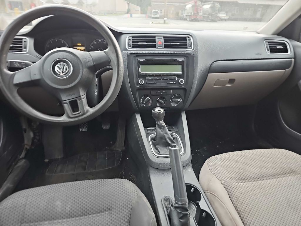2011 Volkswagen Jetta Image 7