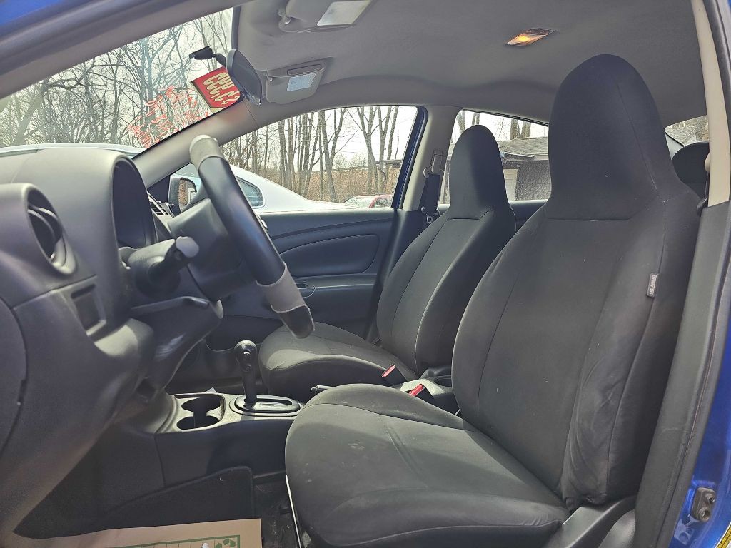 2014 Nissan Versa Image 7