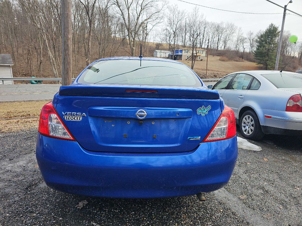 2014 Nissan Versa Image 10