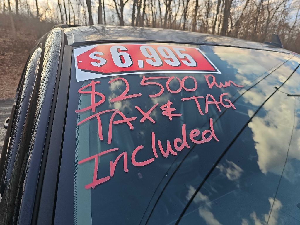 2007 Chevrolet Tahoe Image 2