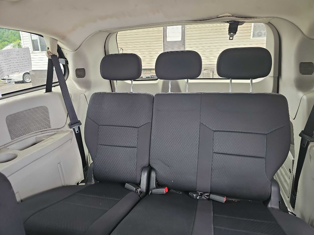 2010 Dodge Grand Caravan Image 9