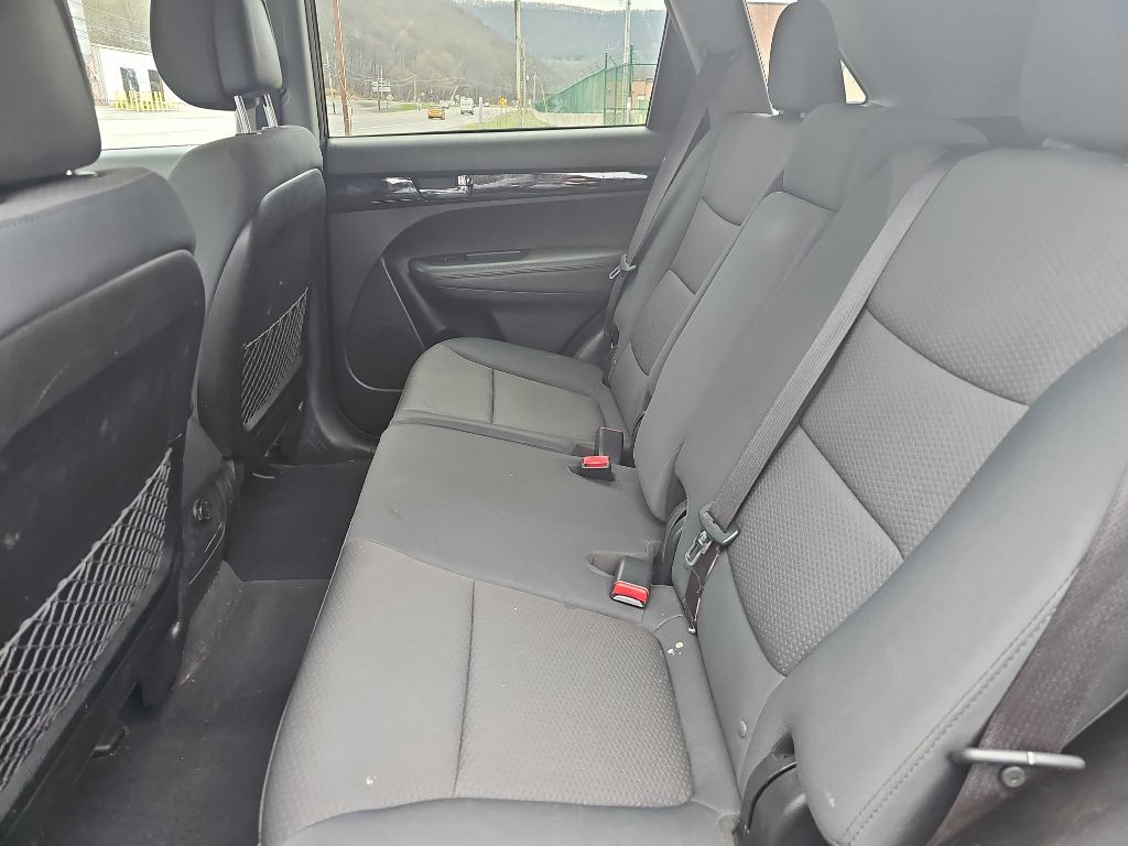 2013 Kia Sorento Image 8