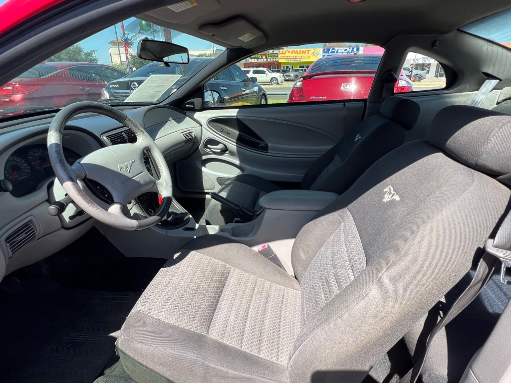 2002 Ford Mustang Image 7