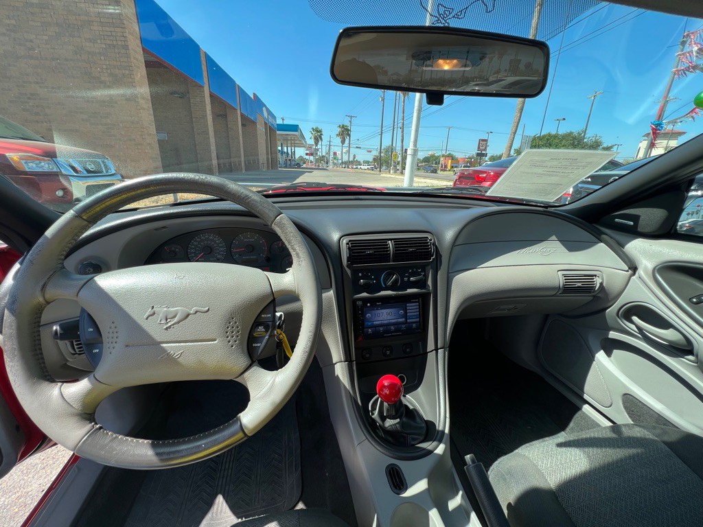 2002 Ford Mustang Image 13