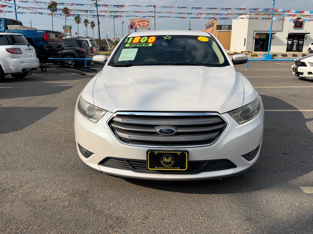2014 Ford Taurus Image 1