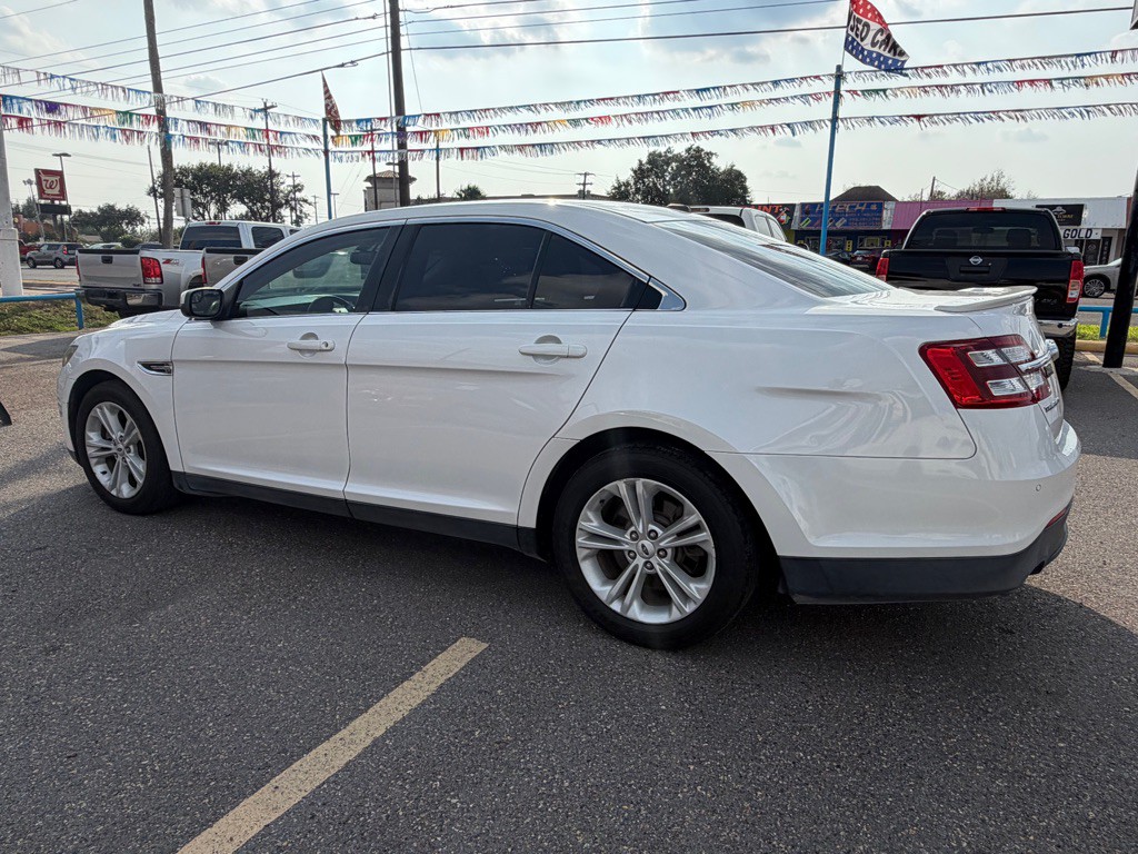 2014 Ford Taurus Image 3