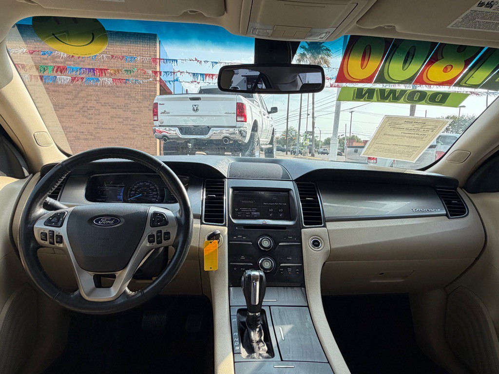 2014 Ford Taurus Image 11