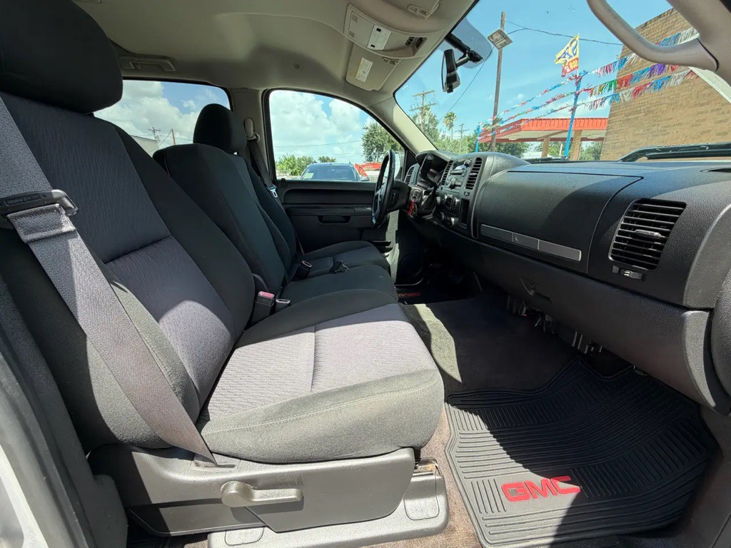 2013 GMC Sierra Image 10