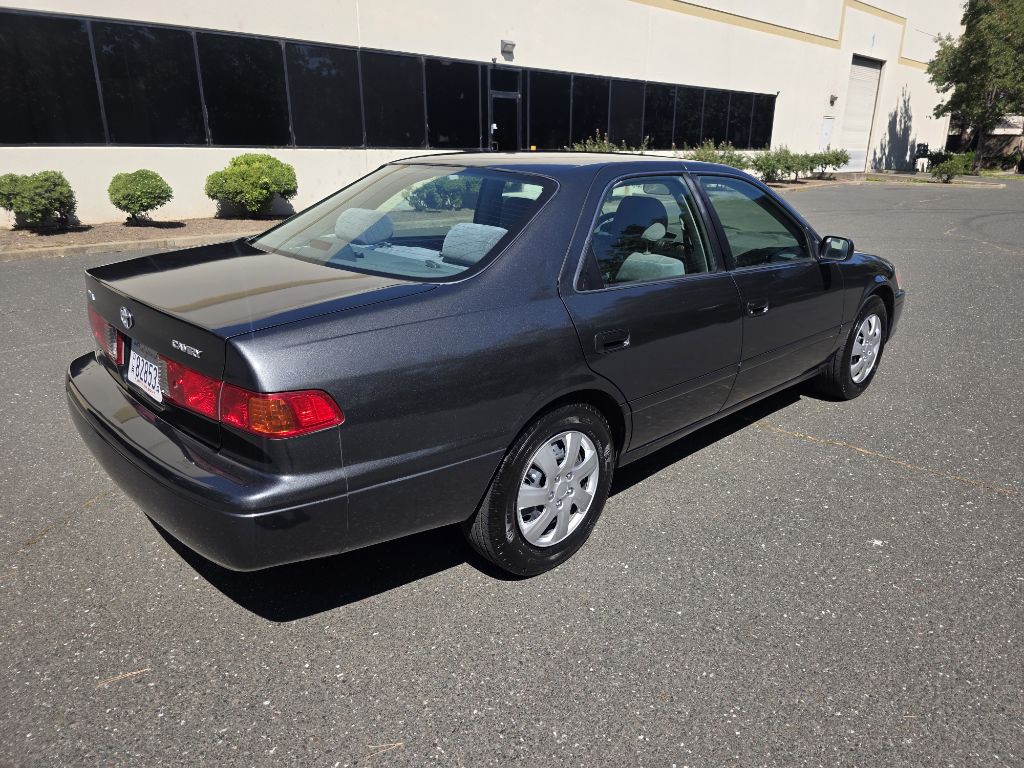 2001 Toyota Camry Image 5
