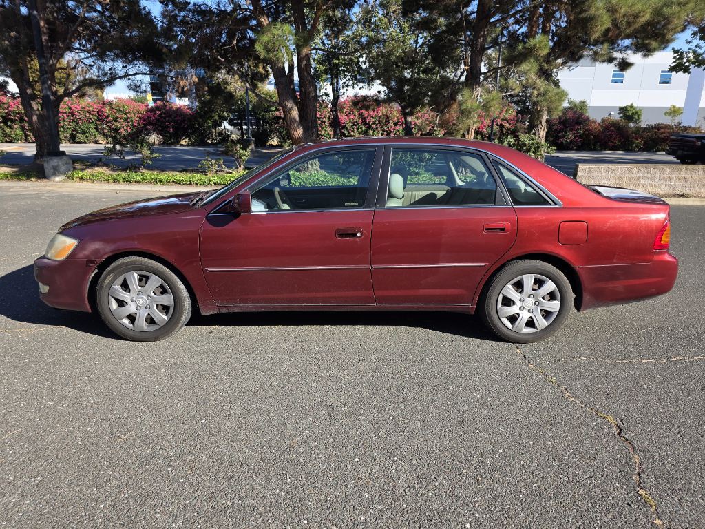 2001 Toyota Avalon Image 2