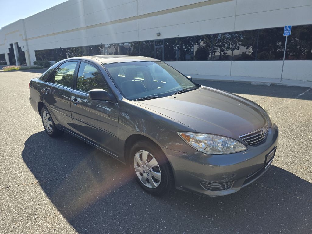 2005 Toyota Camry Image 7