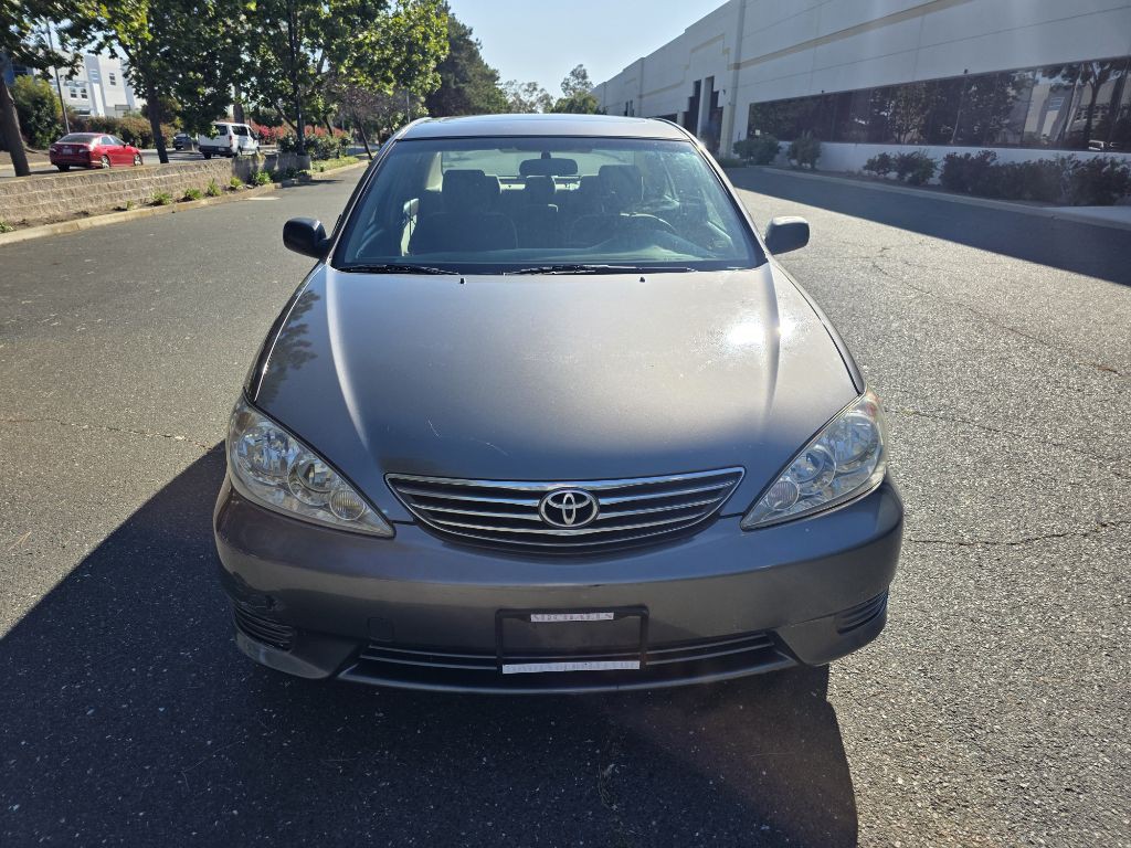 2005 Toyota Camry Image 8