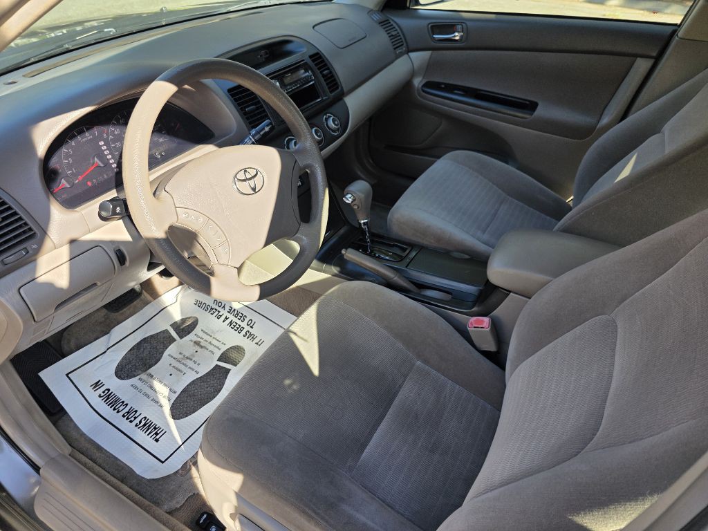 2005 Toyota Camry Image 15