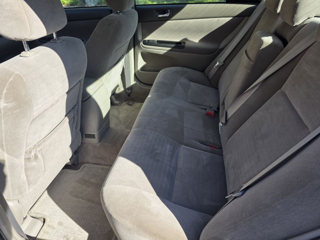 2005 Toyota Camry Image 16
