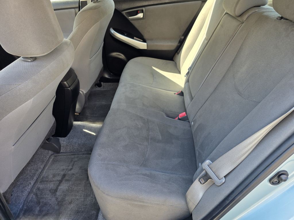 2015 Toyota Prius Image 15